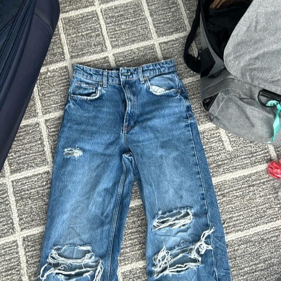 Highwasted Flared Pants - Picture 2 of 3